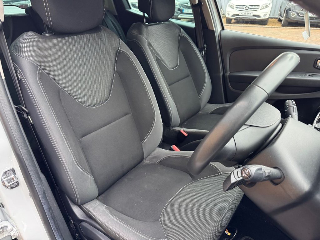 Used Renault Clio 2019 for sale - 76725100: Photo 15