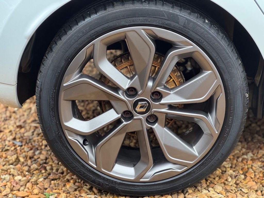 Used Renault Clio 2019 for sale - 76725100: Photo 4