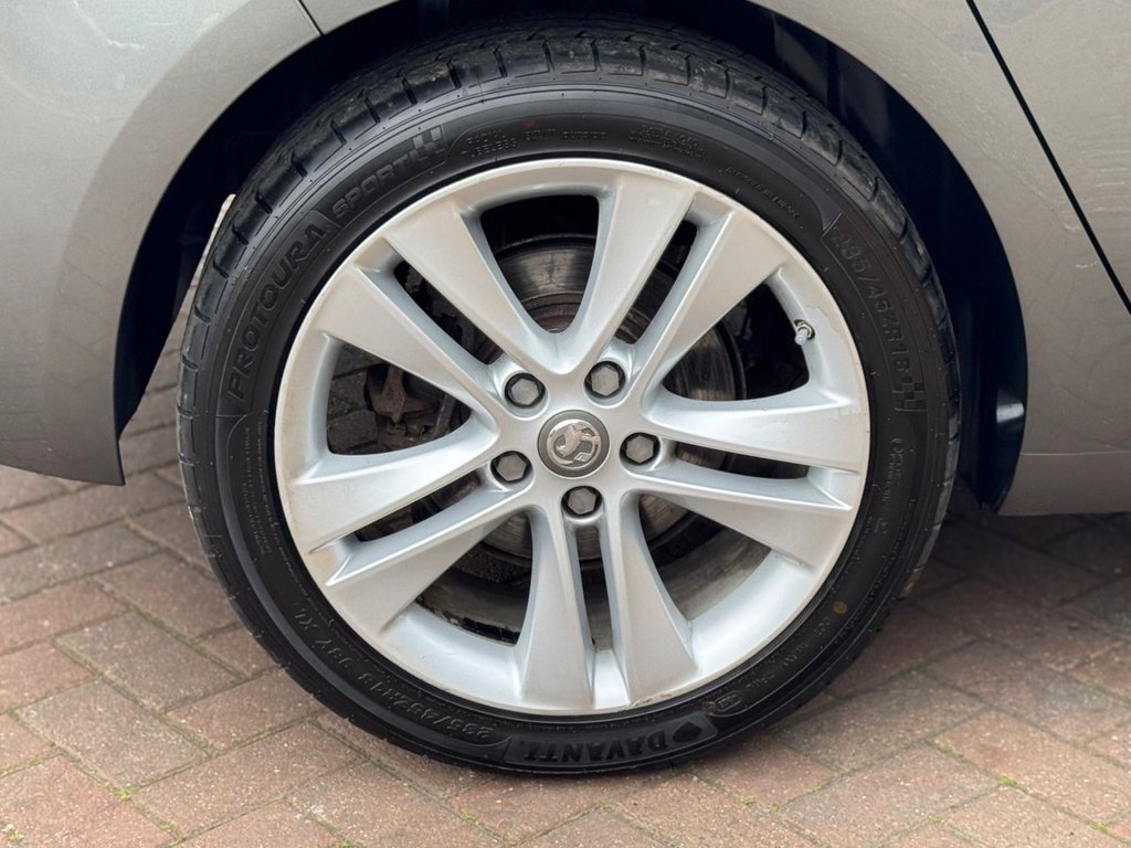 Used Vauxhall Zafira Tourer 2017 for sale - 78200141: Photo 8