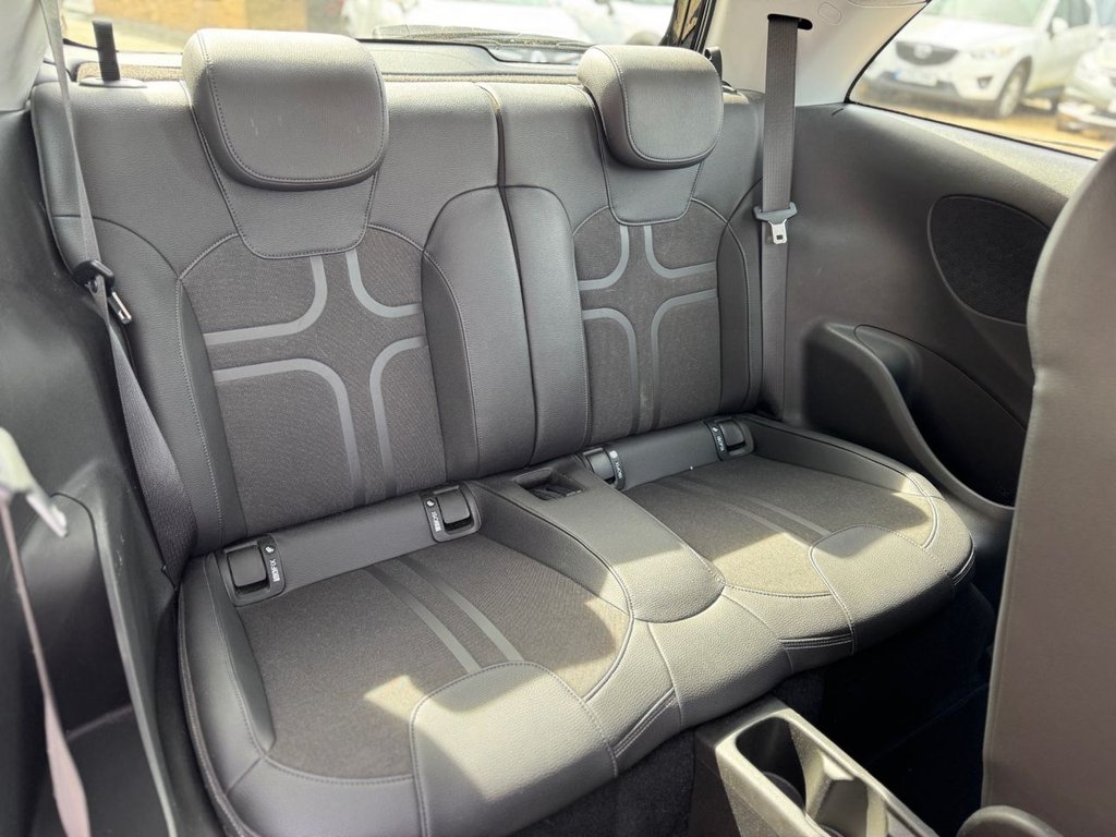 Used Vauxhall ADAM 2014 for sale - 78200486: Photo 36