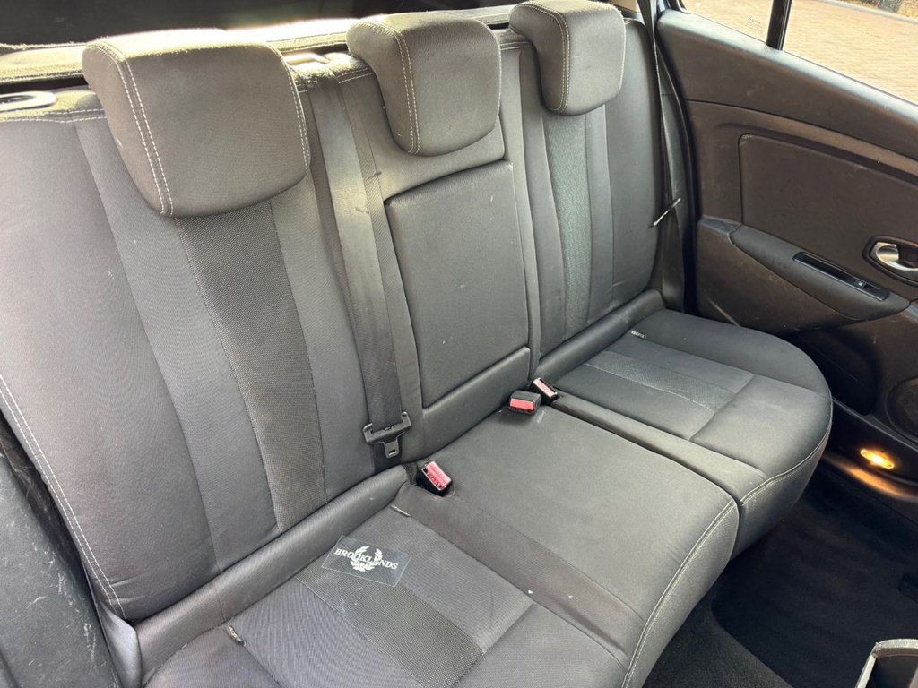 Used Renault Megane 2011 for sale - 76642784: Photo 11