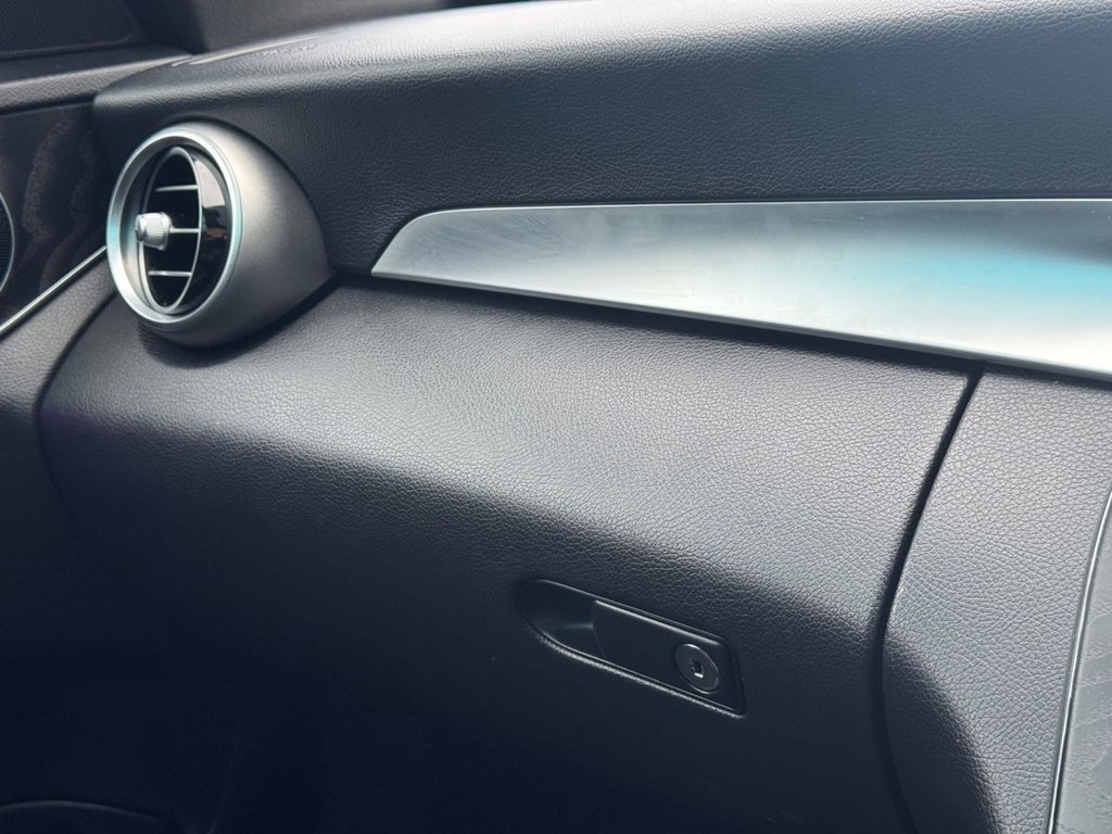 Used Mercedes-Benz C Class 2020 for sale - 77226782: Photo 11