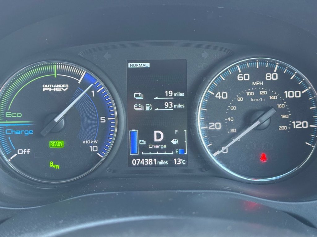 Used Mitsubishi Outlander 2019 for sale - 76395836: Photo 27