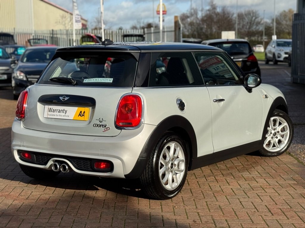 Used MINI Hatch 2016 for sale - 76570318: Photo 2