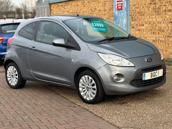 2014 (64) - 1.2 Zetec Hatchback 3 Door Midnight Sky Petrol Manual Euro 5 (s/s) (69 ps)