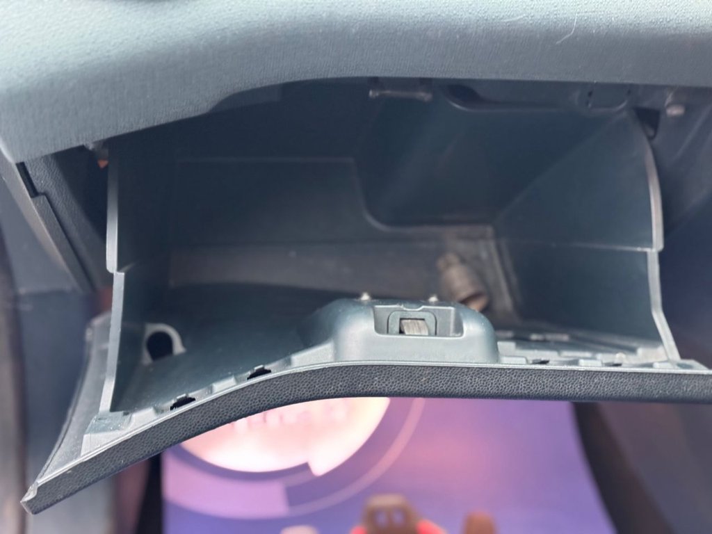 Used Ford Fiesta 2008 for sale - 77383930: Photo 23