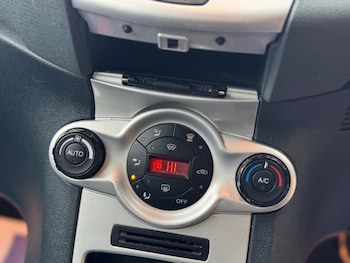 Used Ford Fiesta 2008 for sale - 77383930: Photo