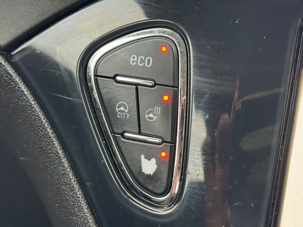 Used Vauxhall Corsa 2015 for sale - 76279444: Photo 16