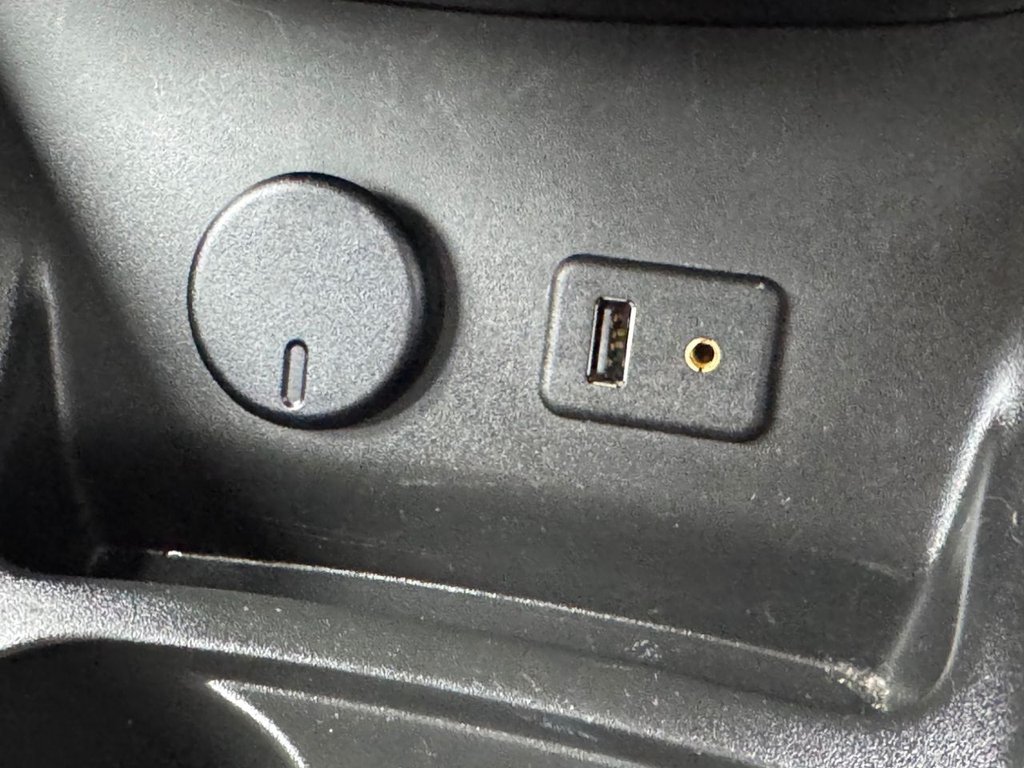 Used Vauxhall Corsa 2015 for sale - 76279444: Photo 26