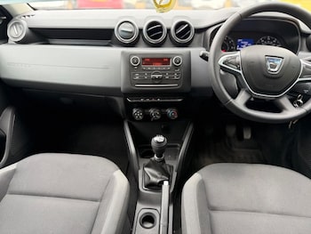 Used Dacia Duster 2019 for sale - 79422936: Photo