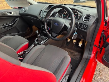 Used Ford Fiesta 2015 for sale - 76406652: Photo