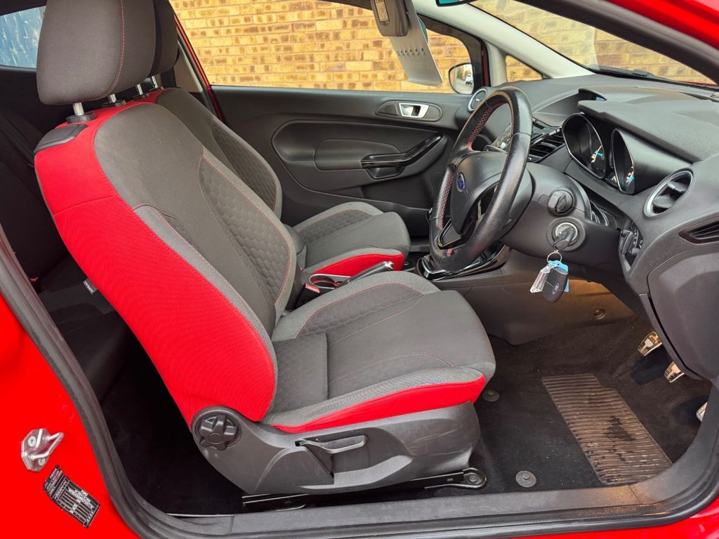 Used Ford Fiesta 2015 for sale - 76406652: Photo 35