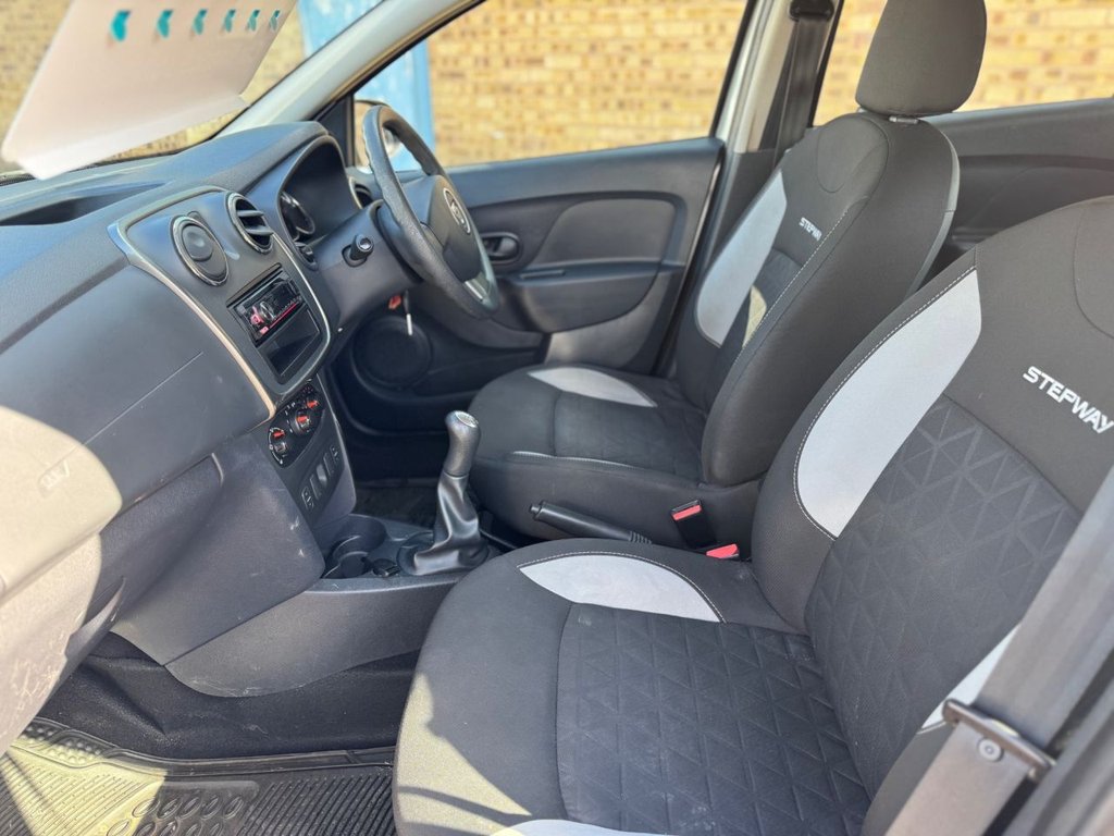 Used Dacia Sandero Stepway 2014 for sale - 77891021: Photo 21