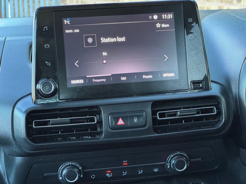 Used Vauxhall Combo Life 2021 for sale - 77096734: Photo 17