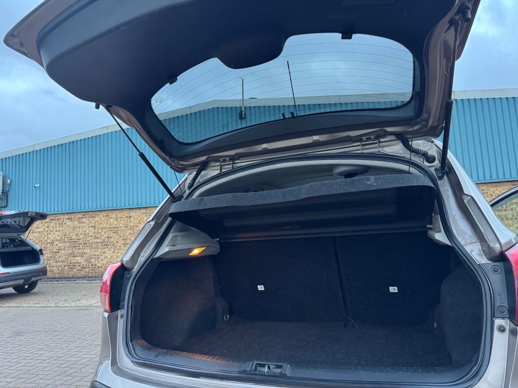 Used Nissan Qashqai 2009 for sale - 77088934: Photo 26