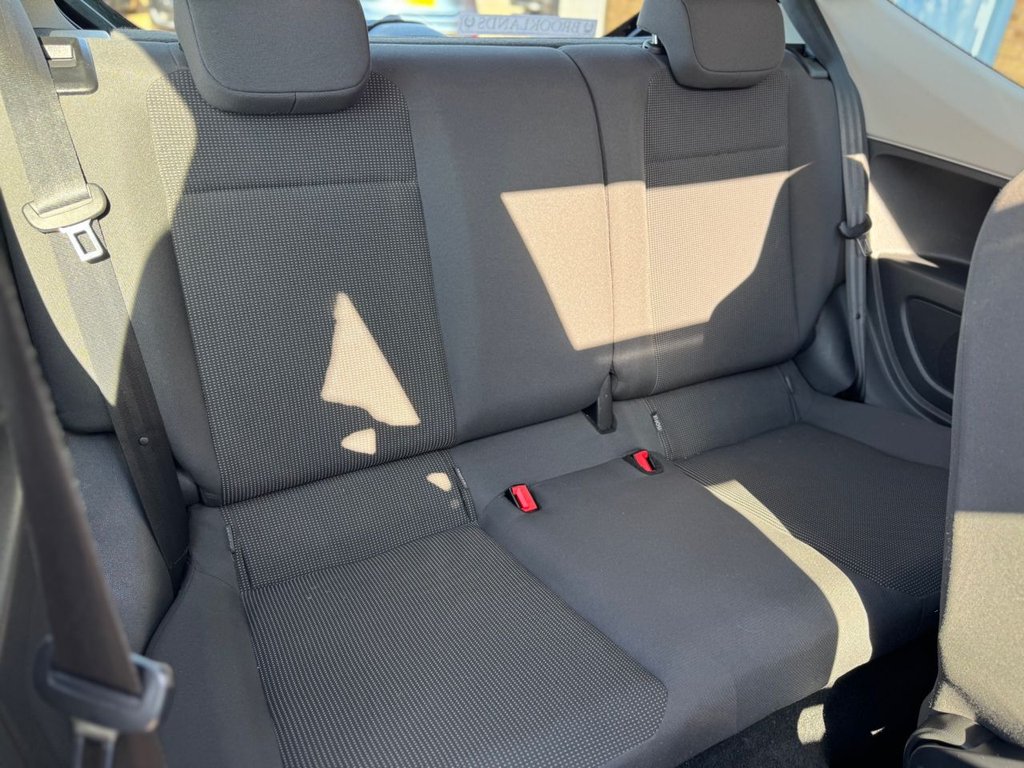 Used Volkswagen up! 2014 for sale - 77919631: Photo 15