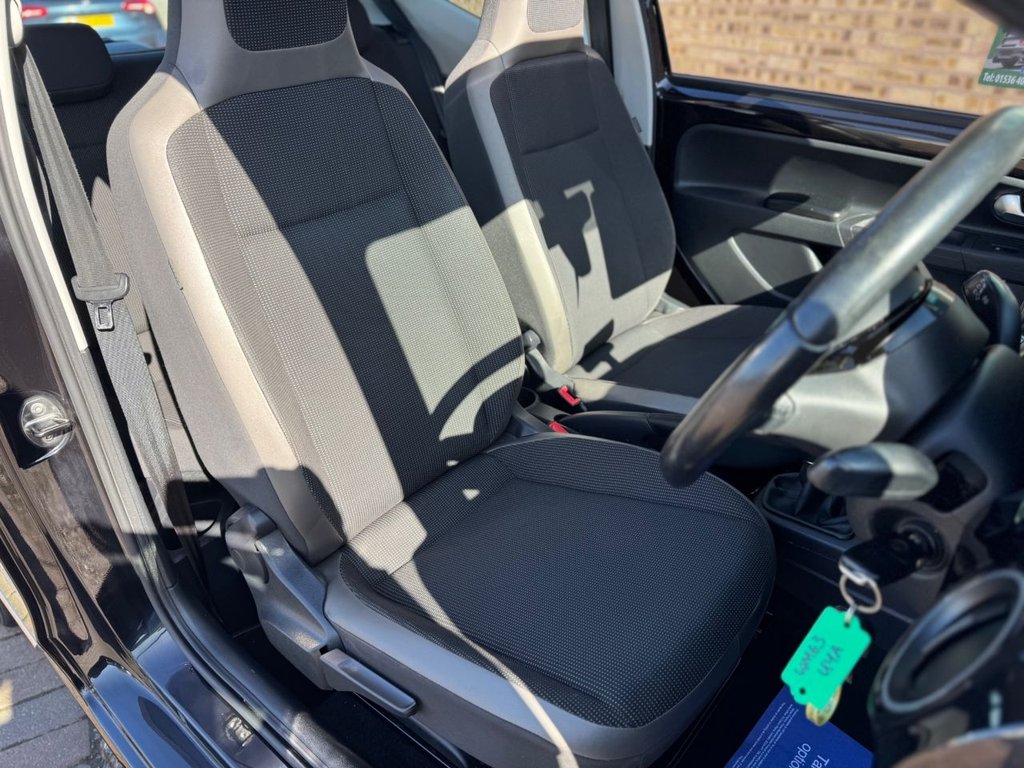 Used Volkswagen up! 2014 for sale - 77919631: Photo 17