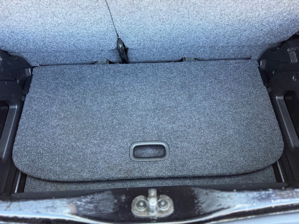 Used Volkswagen up! 2014 for sale - 77919631: Photo 19