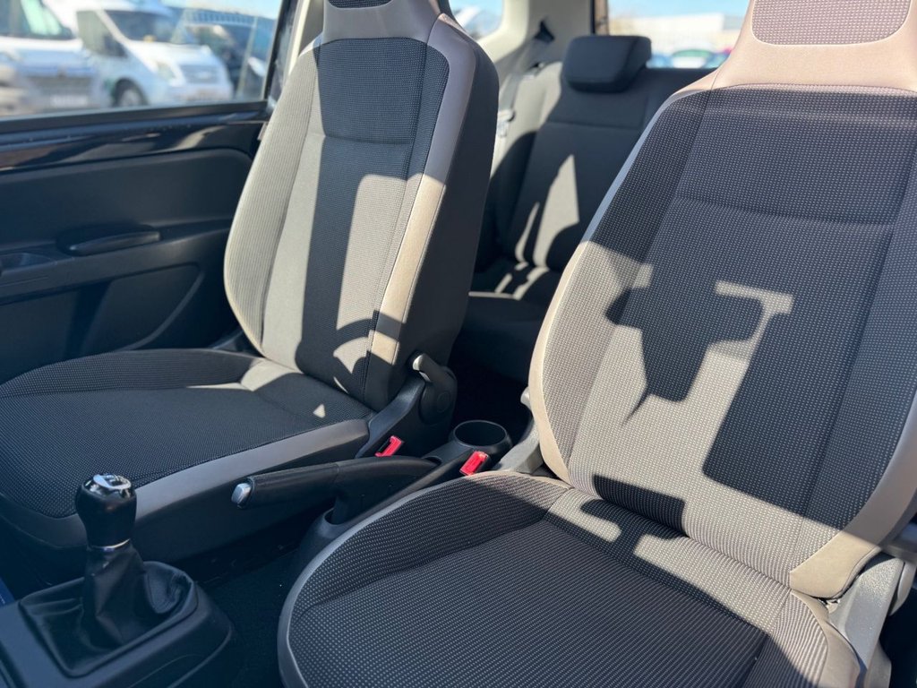 Used Volkswagen up! 2014 for sale - 77919631: Photo 24