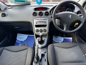Used Peugeot 308 2010 for sale - 75630894: Photo