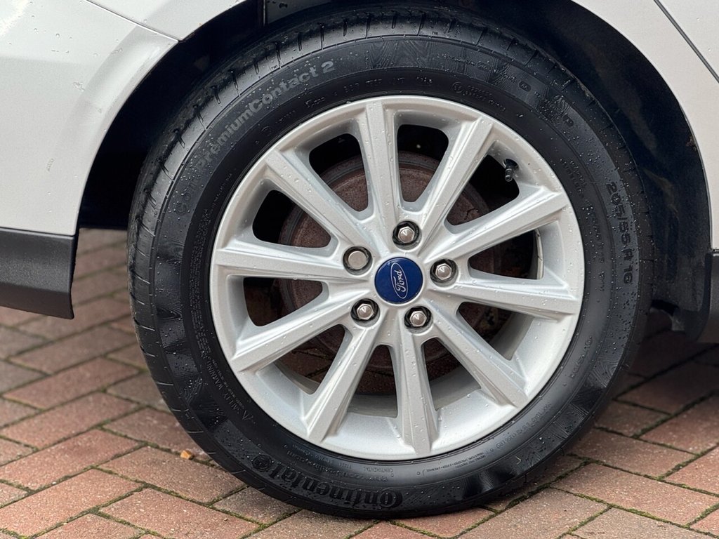 Used Ford Focus 2015 for sale - 76632203: Photo 8