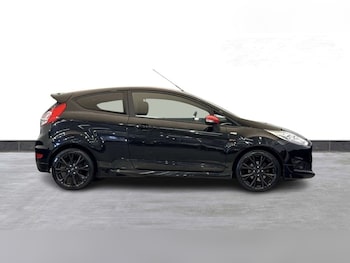Used Ford Fiesta 2017 for sale - 79276250: Photo