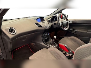 Used Ford Fiesta 2017 for sale - 79276250: Photo