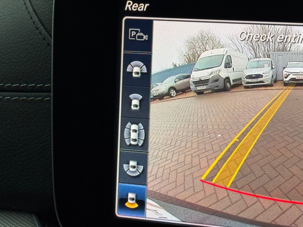 Used Mercedes-Benz E Class 2017 for sale - 76923331: Photo 24