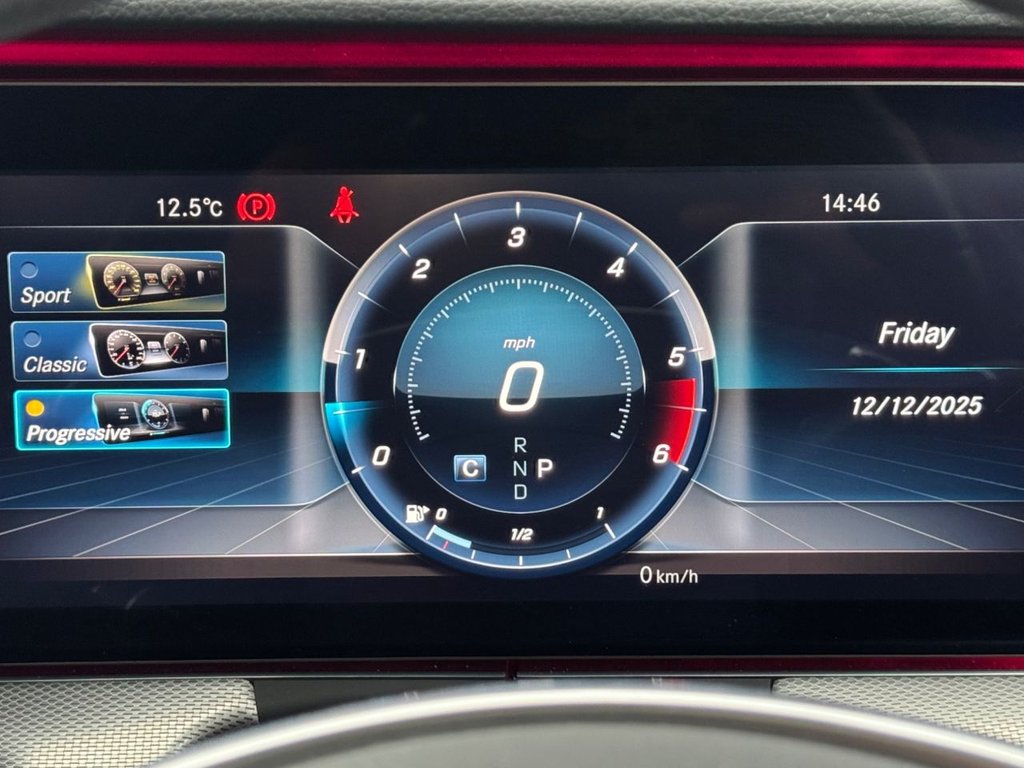 Used Mercedes-Benz E Class 2017 for sale - 76923331: Photo 34