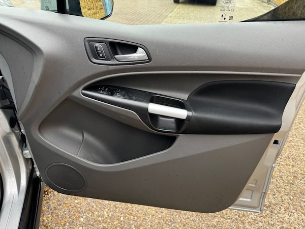 Used Ford Transit Connect 2023 for sale - 75630897: Photo 28
