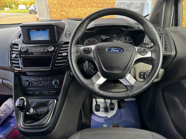 Used Ford Transit Connect 2023 for sale - 75630897: Photo 2