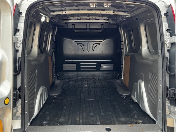 Used Ford Transit Connect 2023 for sale - 75630897: Photo 4