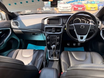 Used Volvo V40 2019 for sale - 79233800: Photo