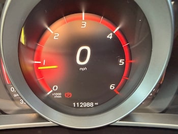 Used Volvo V40 2019 for sale - 79233800: Photo