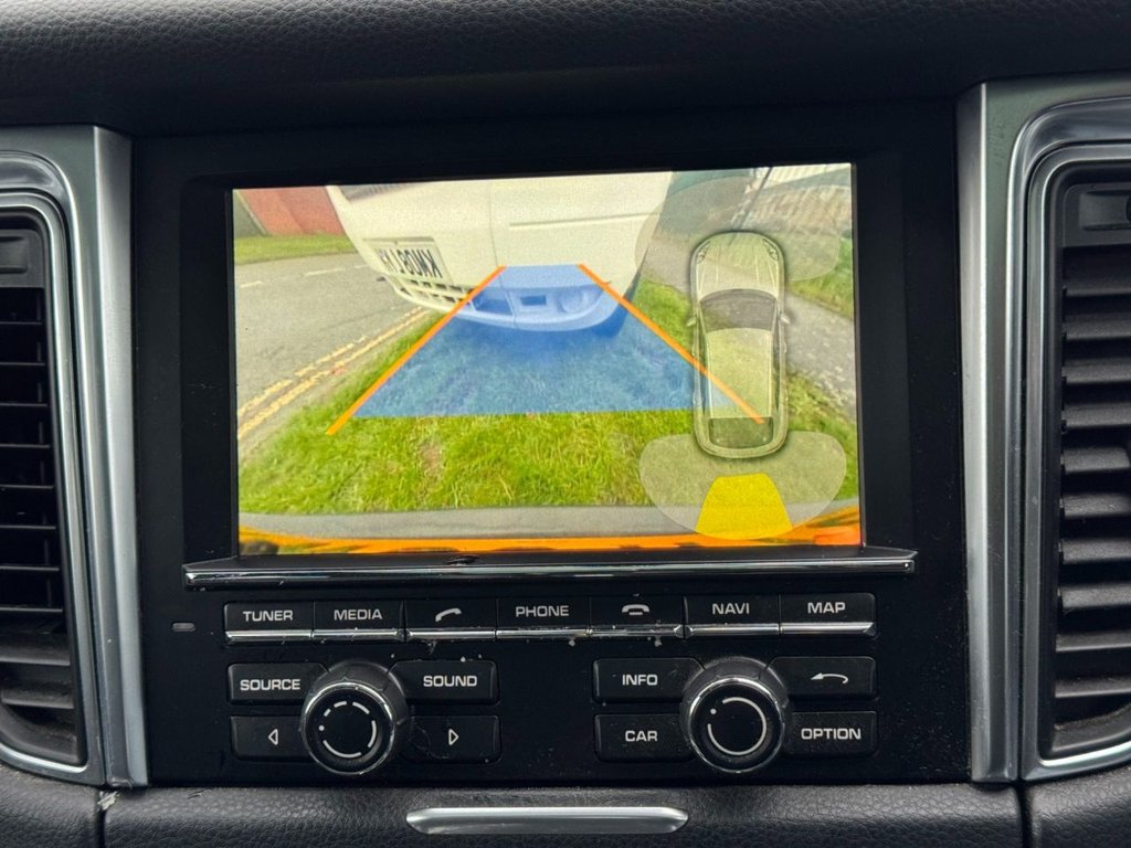 Used Porsche Macan 2016 for sale - 76203075: Photo 24