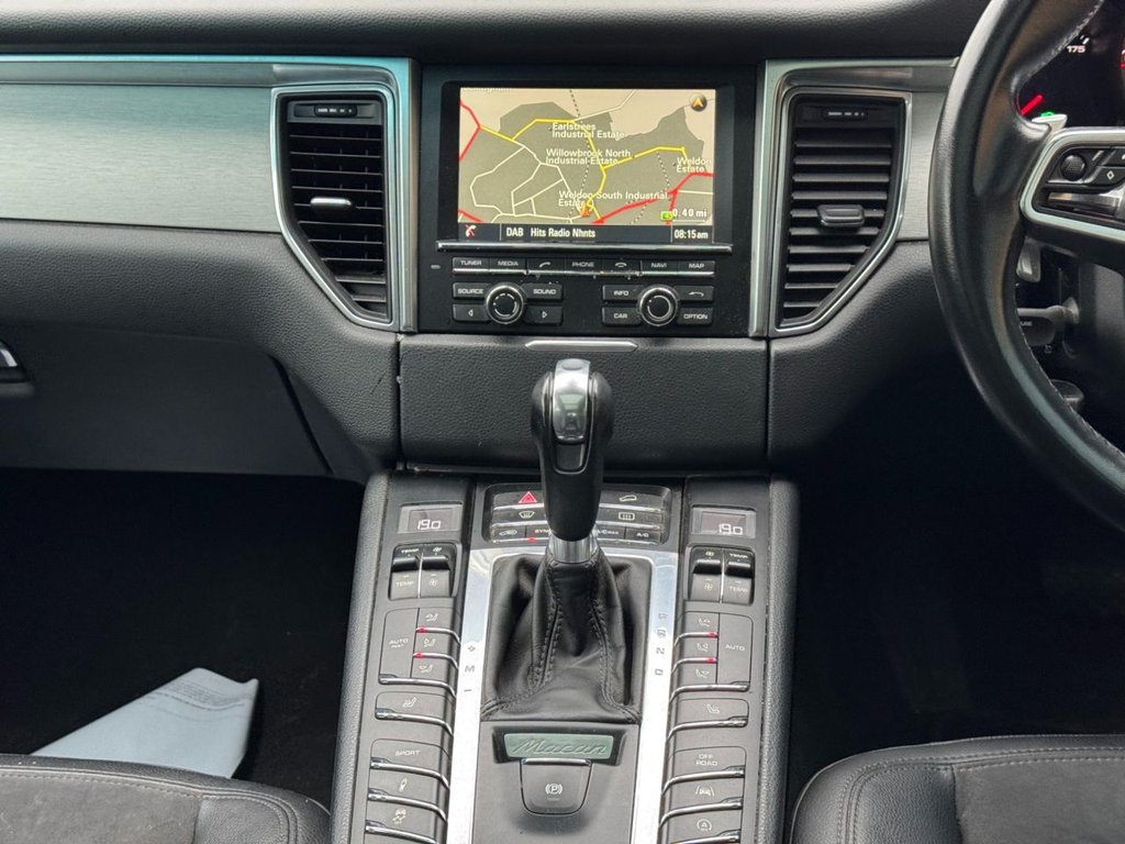 Used Porsche Macan 2016 for sale - 76203075: Photo 27