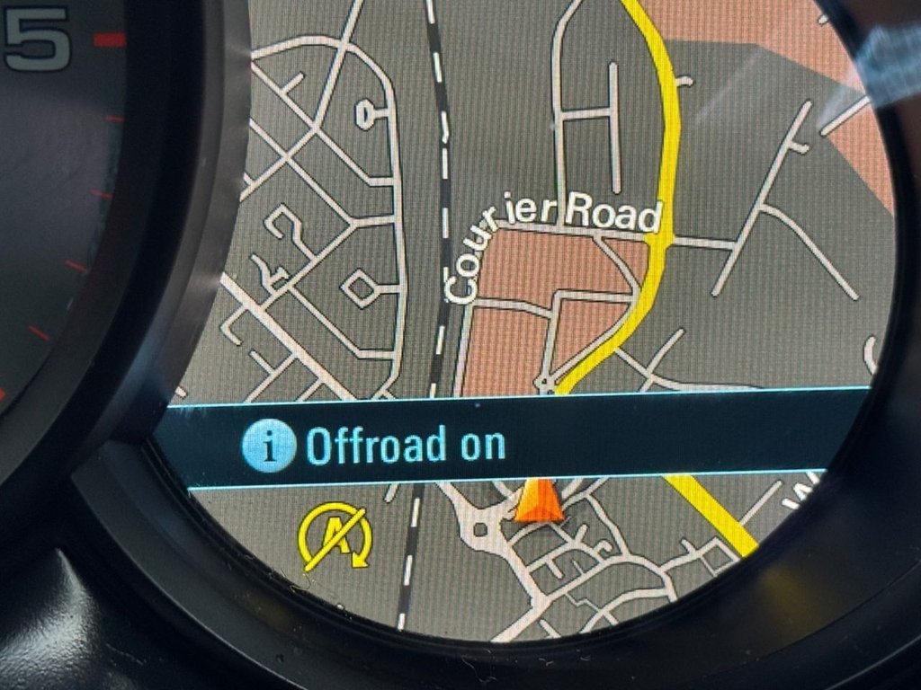 Used Porsche Macan 2016 for sale - 76203075: Photo 50