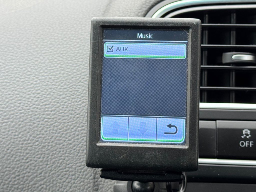 Used Volkswagen Polo 2012 for sale - 77383917: Photo 14