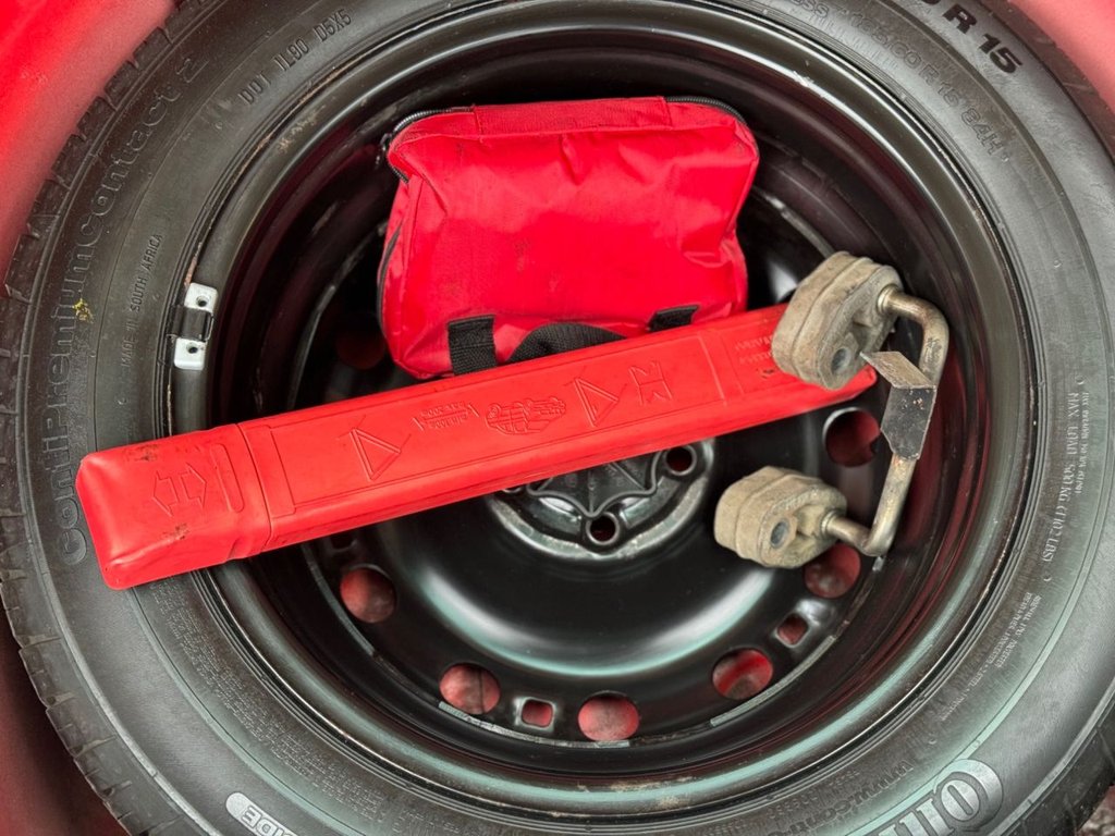 Used Volkswagen Polo 2012 for sale - 77383917: Photo 22