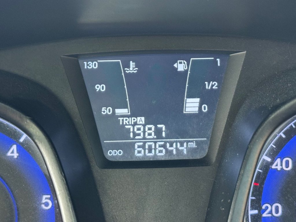 Used Hyundai Ix20 2015 for sale - 76848104: Photo 4