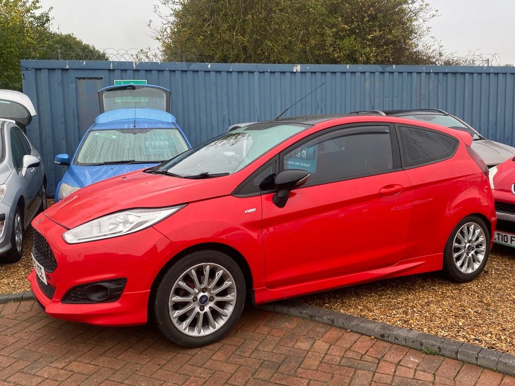 Used Ford Fiesta 2017 for sale - 76569929: Photo 1