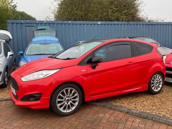 2017 (17) - 1.0 EcoBoost 140 ST-Line Red 3dr