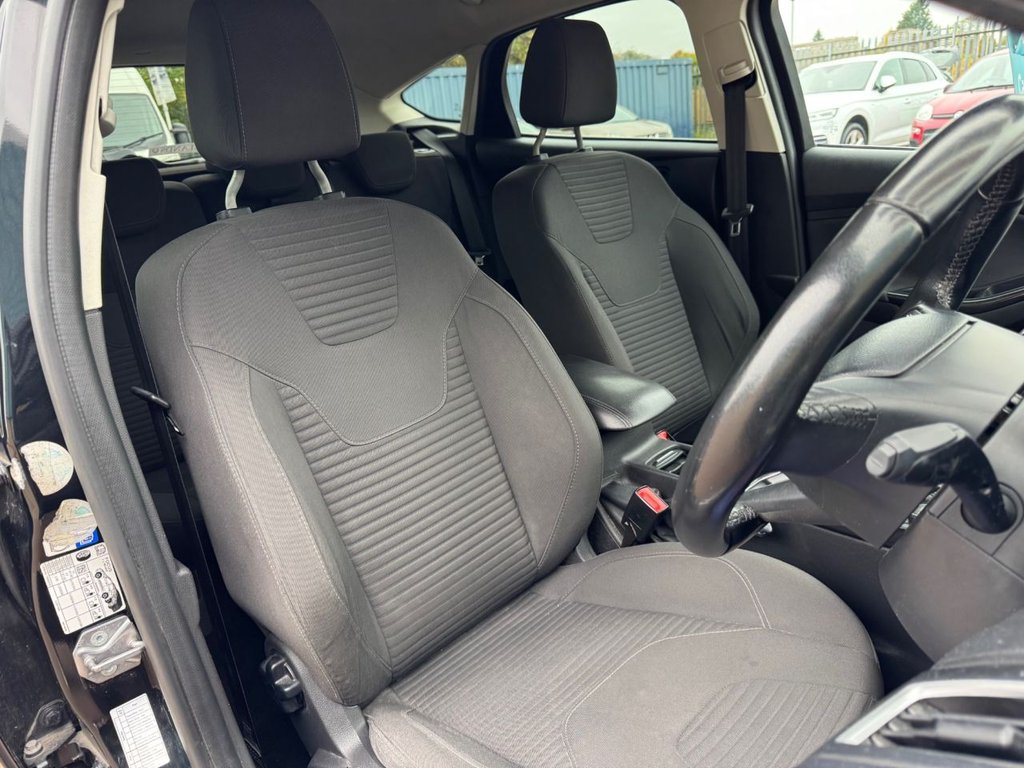 Used Ford Focus 2015 for sale - 76236118: Photo 3
