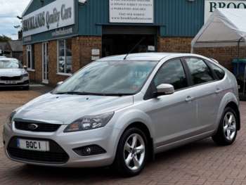 2008 (08) - 1.6 Zetec Hatchback 5dr Moondust Silver Petrol Manual (161 g/km, 99 bhp)