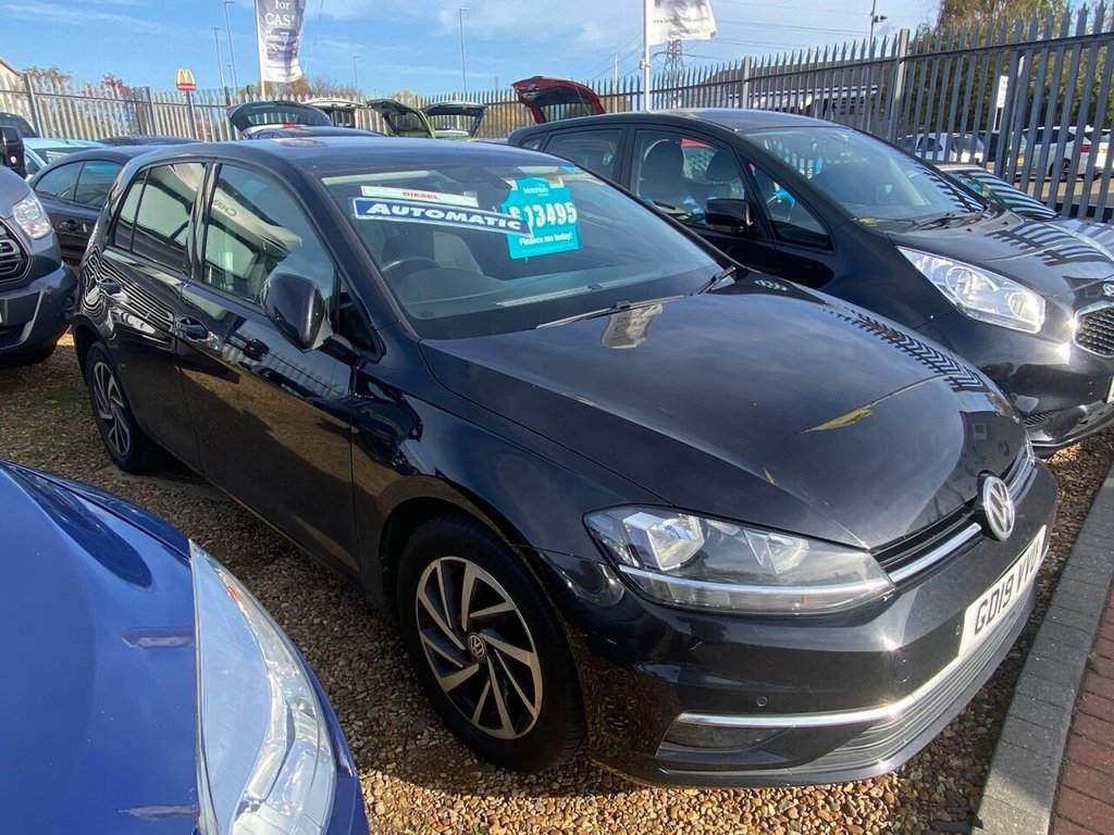 Used Volkswagen Golf 2019 for sale - 76396365: Photo 1