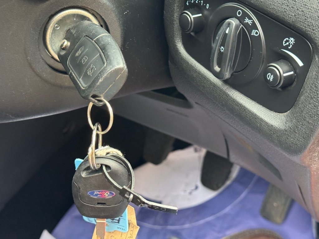 Used Ford Fiesta 2013 for sale - 76266507: Photo 13