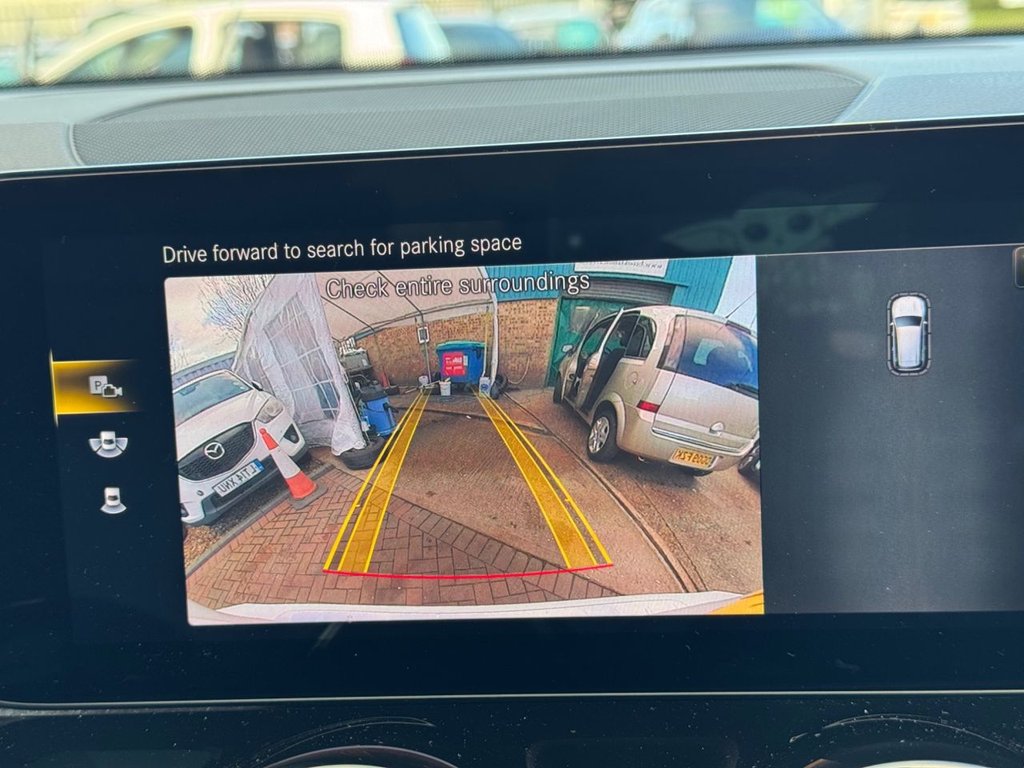 Used Mercedes-Benz GLB 2021 for sale - 76698637: Photo 12