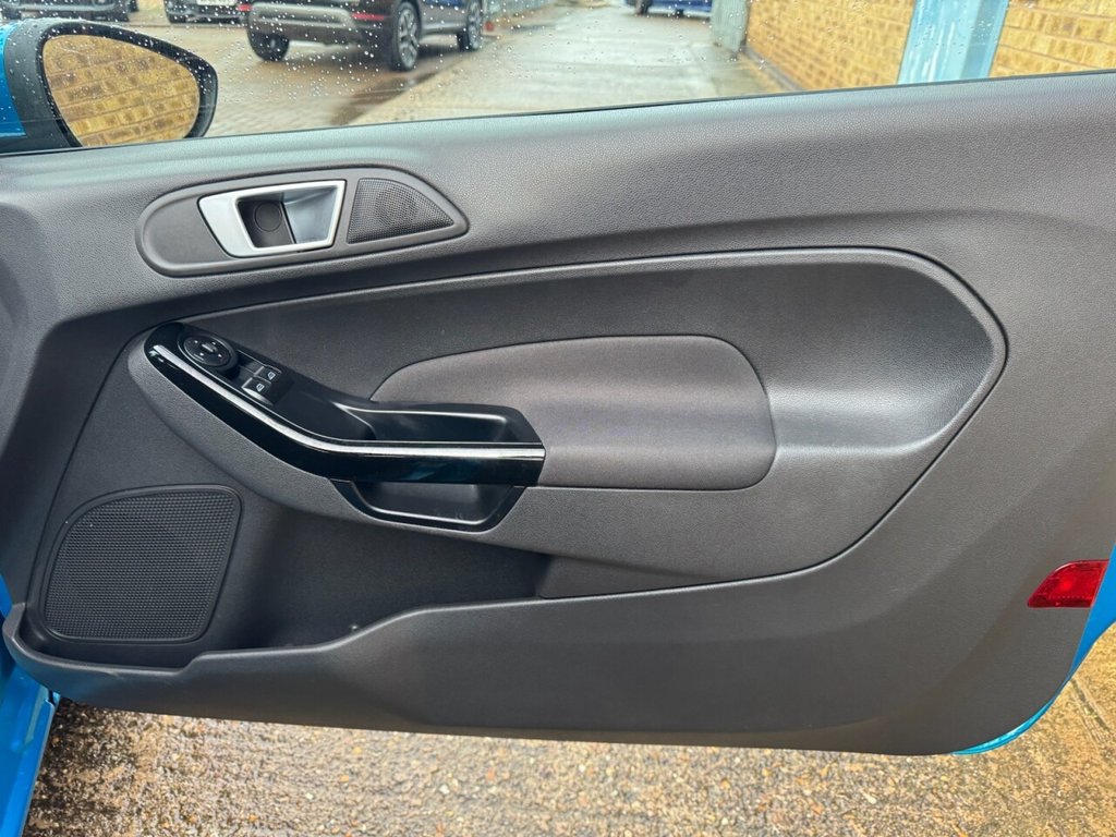 Used Ford Fiesta 2015 for sale - 76570606: Photo 43