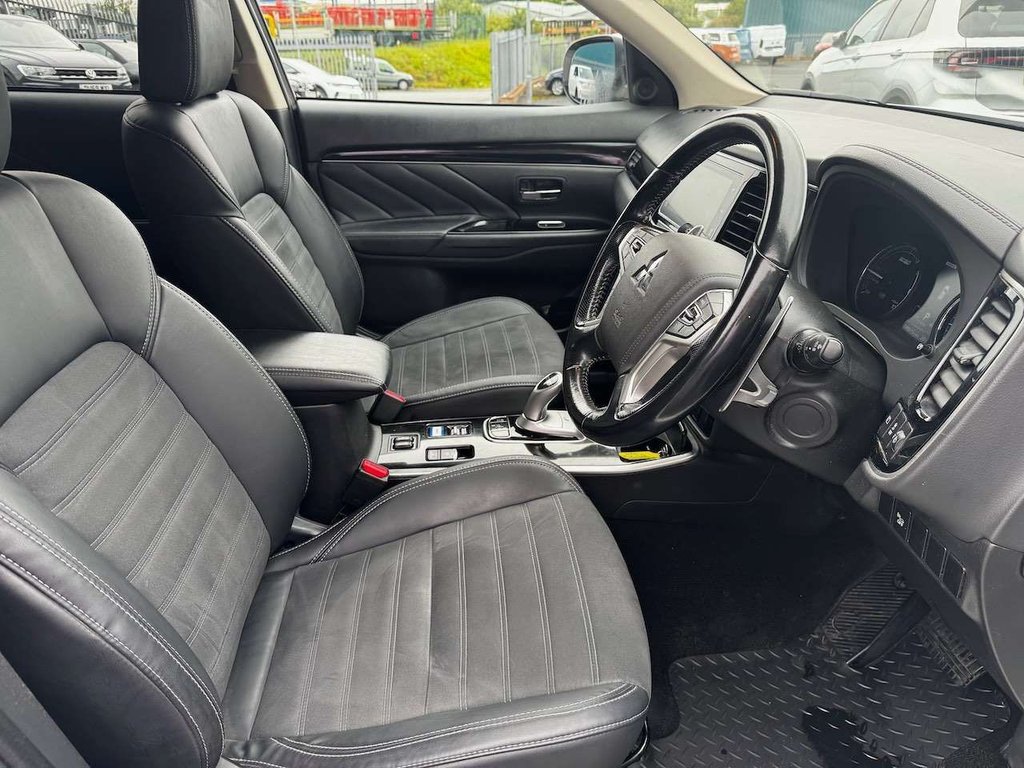 Used Mitsubishi Outlander 2018 for sale - 76356533: Photo 3