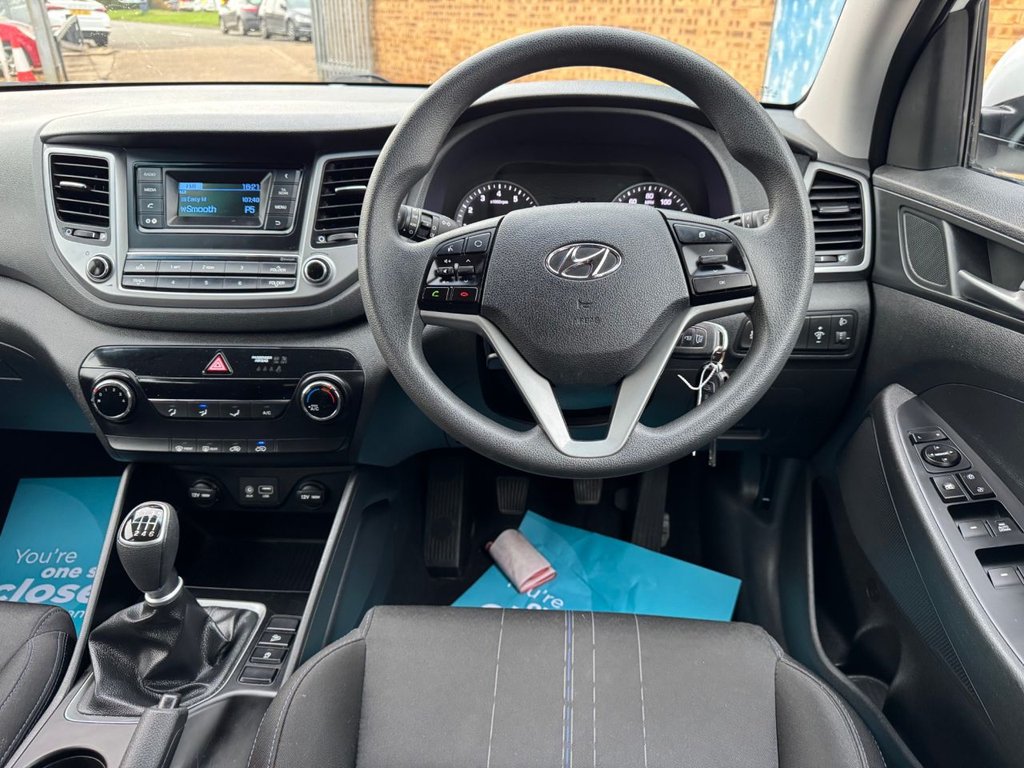 Used Hyundai TUCSON 2017 for sale - 76303712: Photo 2